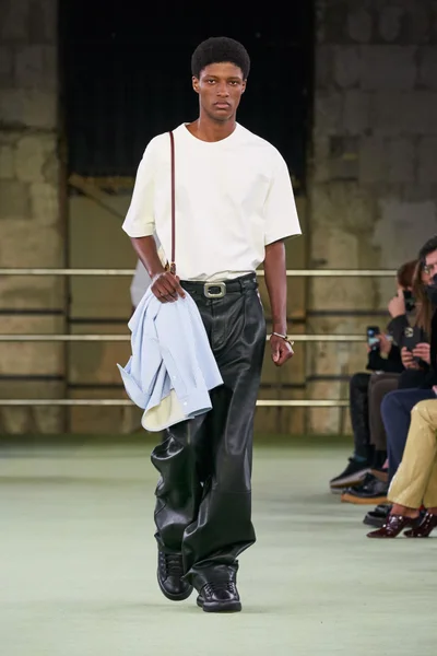 Look 34